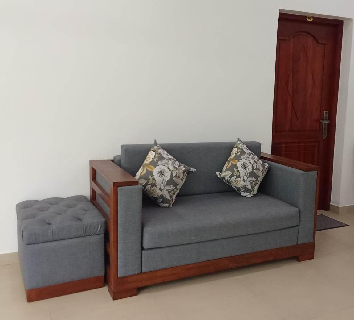 Urban Breeze Hotel Kundasale Ngoại thất bức ảnh